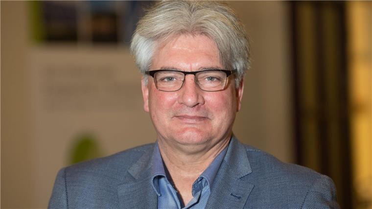 Inselbürgermeister Tjark Goerges will sich um alternative Flugverbindungen für Juist bemühen. (Archivbild) 
