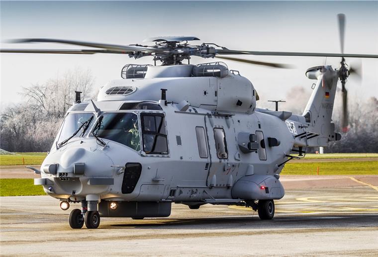 „Sea Lion“ startet in Nordholz Insgesamt 18 dieser Mehrzweckhubschrauber des Typs NH90 NTH „Sea Lion“ möchte die Deutsche Marine anschaffen - drei stehen bereits in Nordholz.