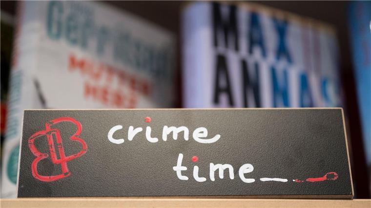 Insgesamt sind derzeit 40.000 bis 50.000 Krimis im Buchhandel erhältlich.