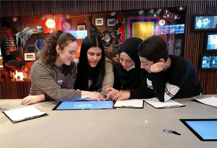 Internationalen Austausch, Empathie und Kompromissfähigkeit soll ein neuer digitaler Workshop des Deutschen Auswandererhauses trainieren, der beim Deutschen Preis für kulturelle Bildung für den Preis des Publikums nominiert ist.