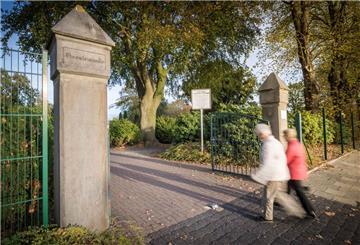 Der Eingang zum Friedhof Geestemünde.