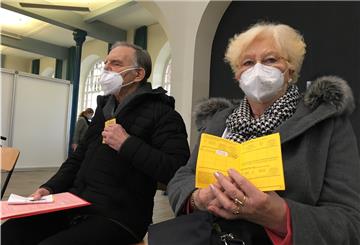 Irma und Hermann Metscher aus Neuenwalde haben ihre Impfung erhalten.