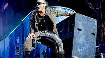 Iron-Maiden-Sänger Bruce Dickinson hat viele Verbindungen nach Deutschland.