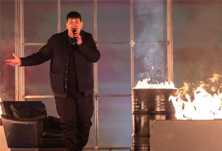 Isaak aus Deutschland geht mit dem Titel „Always On The Run“ ins Rennen.