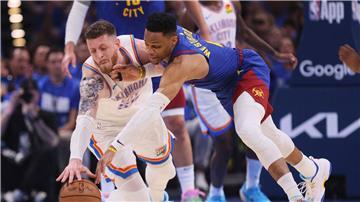 Isaiah Hartenstein gab vollen Einsatz - auch gegen Russell Westbrook.