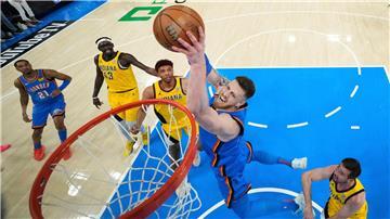 Isaiah Hartenstein hat mit seinem Team die Meisterschaft in der NBA gewonnen.