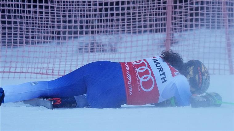Schwedin Hector triumphiert im Riesenslalom in Kranjska Gora Ist im ersten Lauf gestürzt: Favoritin Federica Brignone.