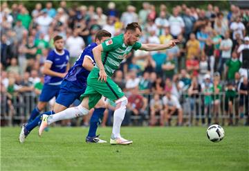 Izet Hajrovic wartet noch auf den Durchbruch bei Werder. Im Traingslager in Neur...