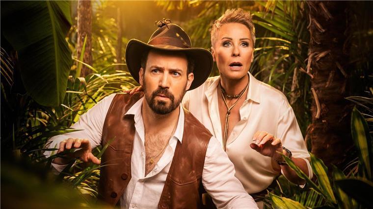 Dschungelcamp komplett zur Primetime - Start am 24. Januar Jan Köppen und Sonja Zietlow auf einem Bild zur RTL-Show „Ich bin ein Star - Showdown der Dschungel-Legenden“. (Archivbild)