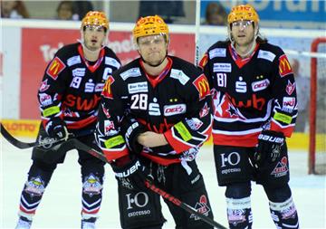 Jan Kopecky (Mitte) traf zum 3:0. Foto Scheer