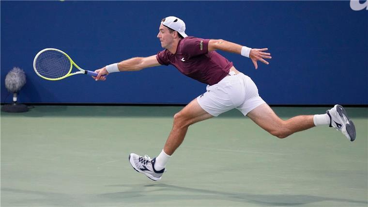 Mit 35 Jahren: Struff überrascht bei den US Open erneut Jan-Lennard Struff überrascht bei den US Open mit einem Sieg gegen Holger Rune.