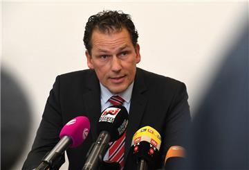 Jan Timke, Bremer Bürgerschaftsabgeordneter der rechtskonservativen Wählervereinigung "Bürger in Wut»", fordert eine Zulage für Schulassistenten.