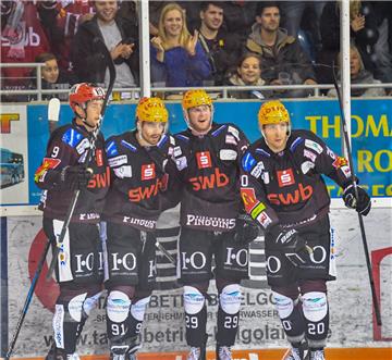 Jan Urbas (von links), Miha Verlic, Curtis Gedig und Kevin Lavallee von den Fischtown Pinguins können in der Länderspielpause neue Kraft tanken. 