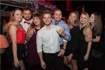 Jana, Nico, Monja,Paetrick, Jesse, Catherina, Laura und Vivien (von links) beim ...