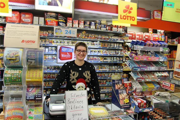Diese 27-Jährige übernimmt "Kalli's Kiosk" in Schiffdorf Janina Fresen tritt die Nachfolge von Karl-Heinz Lange in "Kalli's Kiosk" in Schiffdorf an.