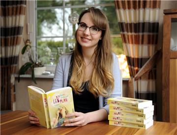 Janne Schmidt hat den "Der Leo-Plan" beim Piper-Verlag veröffentlicht. Foto Scheschonka