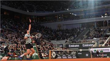 Jannik Sinner gegen Arthur Rinderknech bestritten eine Night Session in Paris.