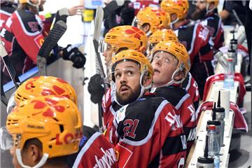 Jason Bast und seine Kollegen von den Fischtown Pinguins hatten am Sonntag ihren Ex-Kollegen Jack Combs mit dessen neuem Club Isterlohn Roosters zu Gast.