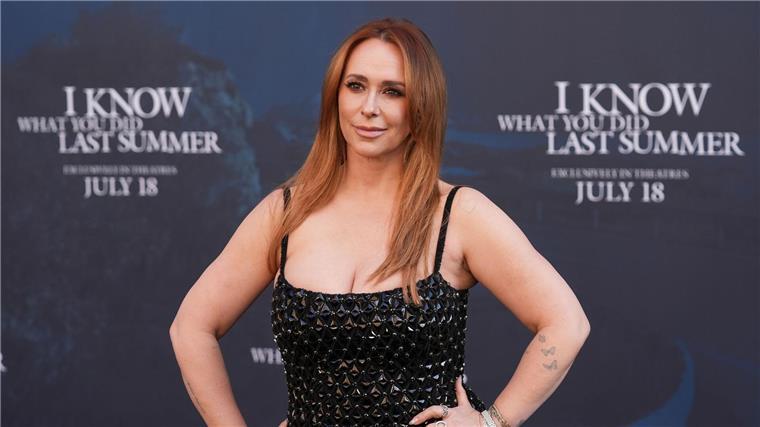 Jennifer Love Hewitt ist zurück. 