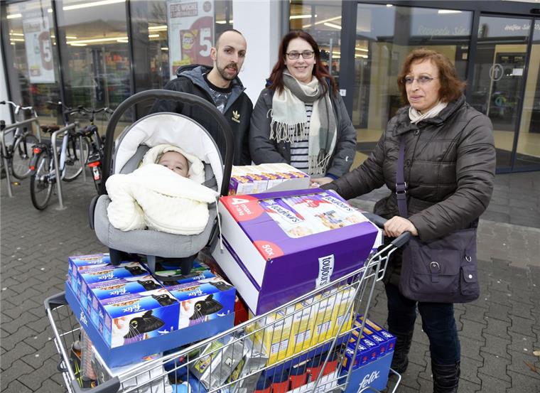 Jessica Kuhn darf drei Minuten kostenlos bei Lidl einkaufen.