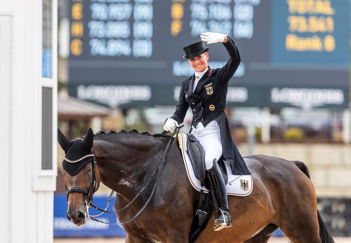 Jessica von Bredow-Werndl gewann 2017 mit Dalera BB das Finale des Louisdor-Preises in Frankfurt. Neun Monate später gehörten sie zum deutschen Weltmeister-Team in Tyron (USA). 