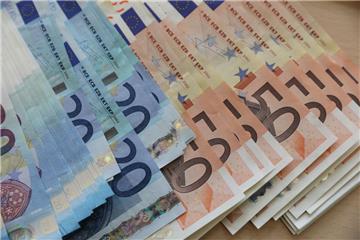 Jetzt geht es ums Eingemachte: ums Geld.