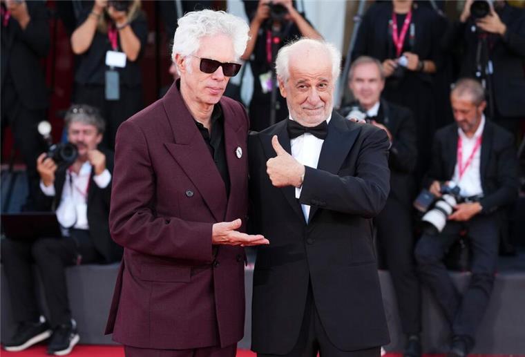 Goldener Löwe in Venedig für Jim Jarmusch Jim Jarmusch und Toni Servillo vor der Preisverleihung.