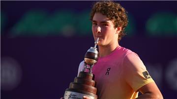 Joao Fonseca schrieb mit seinem Turniersieg in Buenos Aires Geschichte.