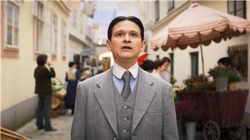 Joel Basman glänzt in der Mini-Serie „Kafka“ in der Rolle des Schriftstellers. 