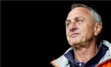 Johan Cruyff ist heute an Lungenkrebs gestorben, gab seine Stiftung bekannt.