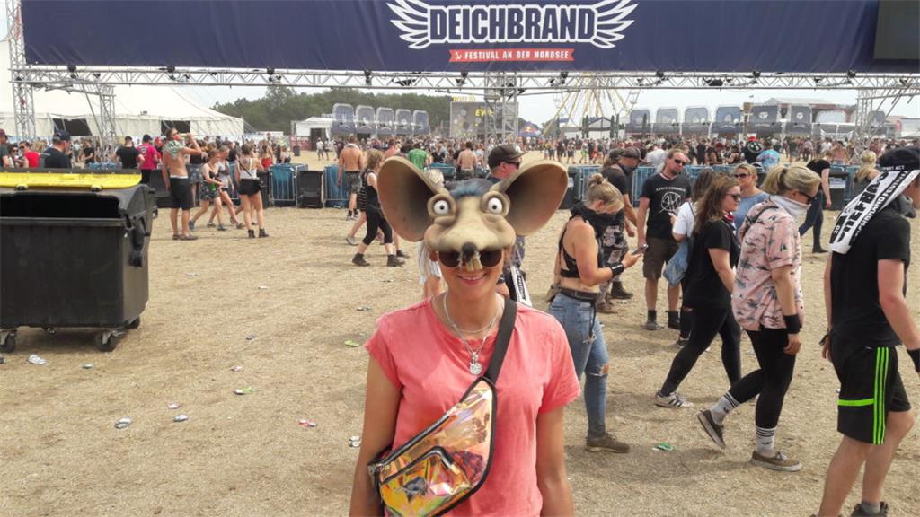 Johanna aus Flensburg sagt über sich: &quot;Ich bin die Pest&quot; und verkleide...
