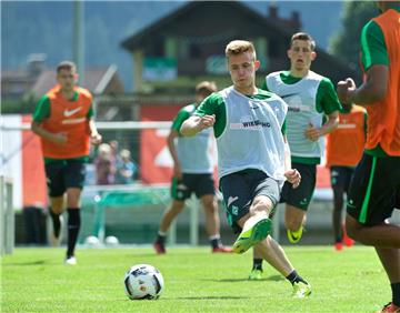 Johannes Eggestein macht das Spiel im Training schnell. Foto Gumz