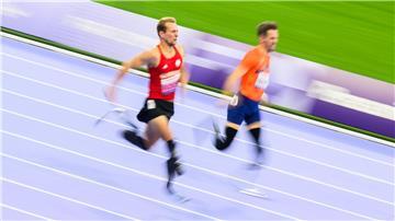 Johannes Floors gewinnt Silber in Paris.