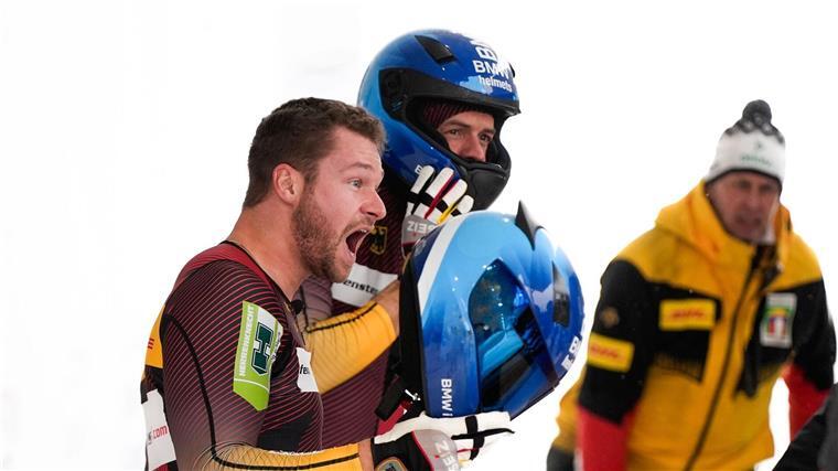 Warnsignale für Olympia: Bob-Dominator nicht der Schnellste Johannes Lochner (r) unterlag Francesco Friedrich im Zweierbob nur um drei Hundertstel bei der WM in Lake Placid.