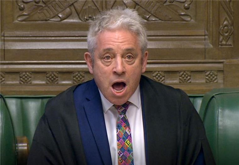 "Mr. Order" John Bercow kündigt Rücktritt an John Bercow kündigt Rücktritt an. Er habe nach eigener Aussage seiner Familie versprochen, dass diese seine letzte Amtszeit sein würde.