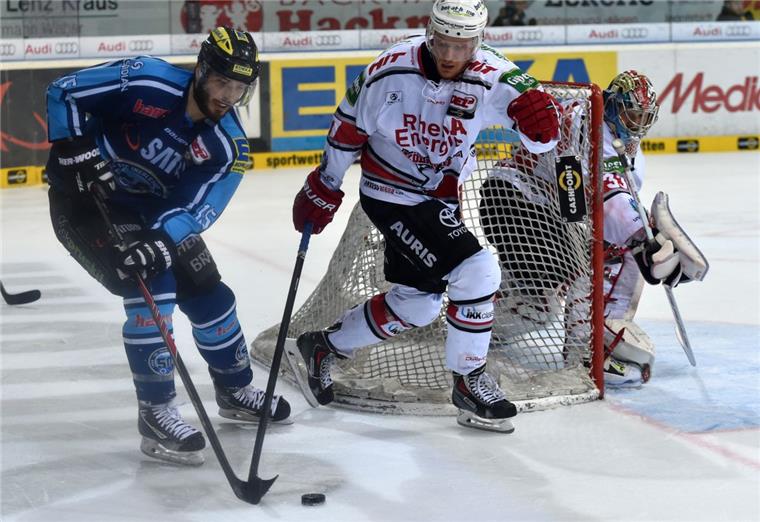 John Laliberte (links) kann wieder für Ingolstadt zum Schläger greifen.



