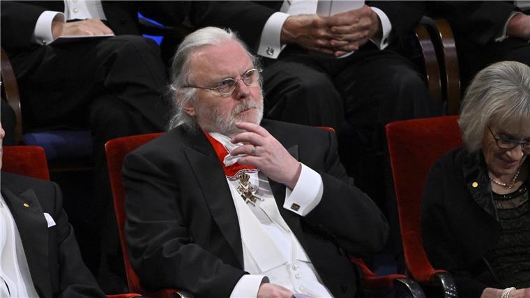 Jon Fosse bei der Nobelpreisverleihung in Stockholm.