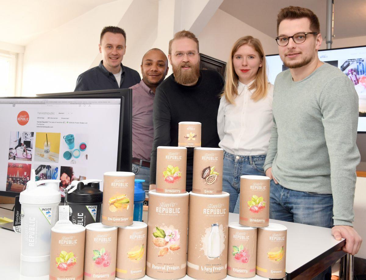 Jonas Klitzka, Georg Vollenbruck, Hans-Henning Möller, Melanie Schmidt und Matheus Kwiatkowski (von links) sind mit Harvest Republic auf Erfolgskurs.