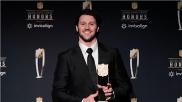 Josh Allen von den Buffalo Bills wurde erstmals zum wervollsten Spieler in der NFL gekürt.