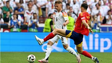 Joshua Kimmich machte im Viertelfinale gegen Spanien seine beste Partie bei der EM - doch es reichte nicht.