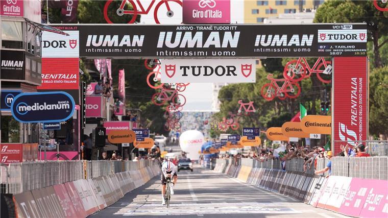 Giro: Tarling gewinnt Einzelzeitfahren in Albanien Joshua Tarling hat das Zeitfahren in Tirana gewonnen.