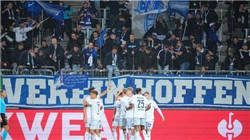 Jubel über den späten Ausgleich: Hoffenheims Profis um Max Moerstedt 