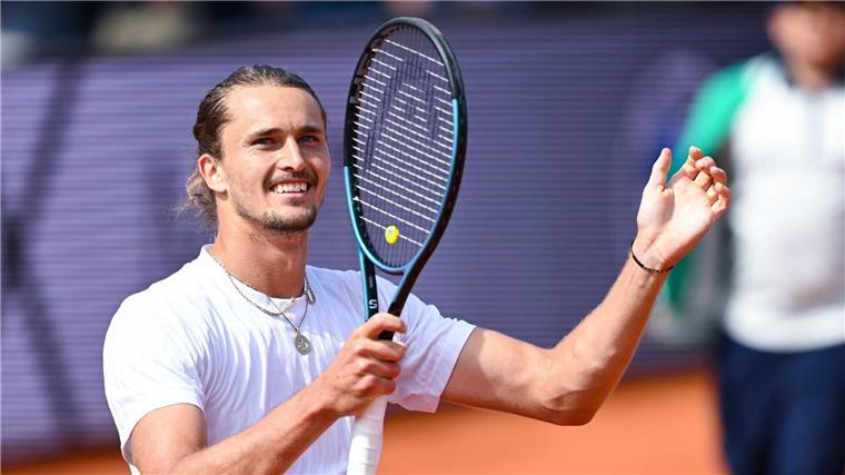 Jubelt über den Turniersieg in München und Platz zwei in der Weltrangliste: Alexander Zverev.