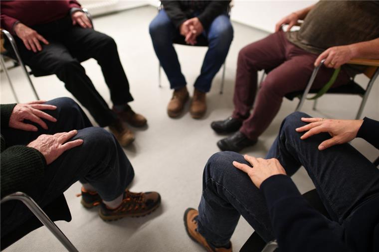 Jüngere Leute gehen nicht in Selbsthilfegruppen. Das möchten die Nordenhamer Gruppenmitglieder jetzt ändern und werben für ihre Angebote.