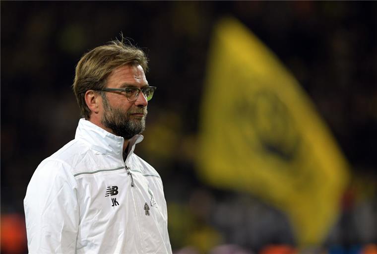 Klopp holt ein 1:1 bei seiner Rückkehr nach Dortmund Jürgen Klopp kehrte mit seinem neuen Club FC Liverpool an seine alte Wirkungsstätte nach Dortmund zurück. Foto Gambarini/dpa