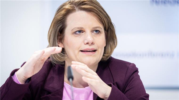 Ministerin Hamburg fordert kraftvollen Wahlkampf der Grünen Julia Willie Hamburg (Bündnis 90/Die Grünen), Kultusministerin von Niedersachsen, spricht.