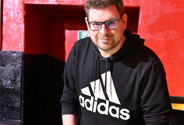 Bremerhavener Duo spielt ganz oben in der Bremer Landesliga des Tischfußballverbandes mit Julian Buschhorn