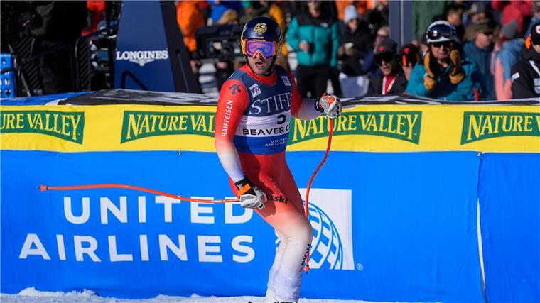 Schweizer dominant bei erster Weltcup-Abfahrt Justin Murisier fuhr mit Startnummer drei früh über die anspruchsvolle Piste und entschied das Rennen für sich.