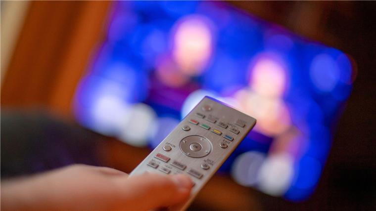 Welche Serien und Filme 2024 zu erwarten sind „Kaiser Karl“, „Star Trek: Discovery“ und „Kafka“: Das Streaming-Jahr 2024 hat einiges zu bieten.