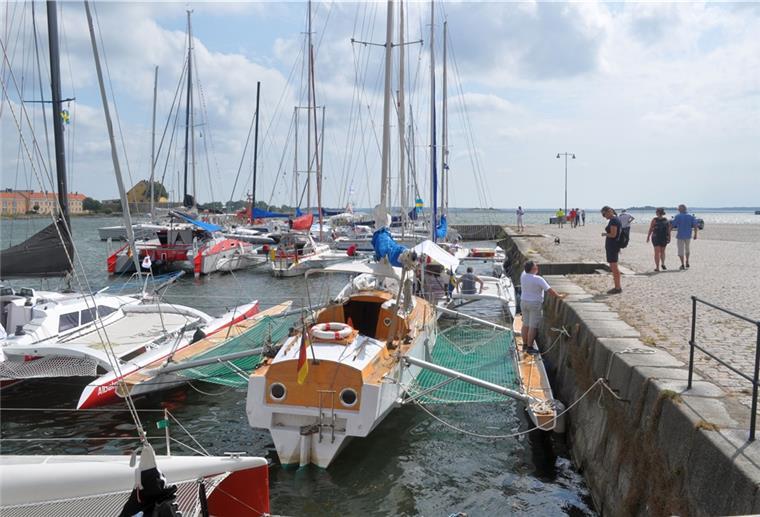 Kajengespräche zwischen Skippern und interessierten Sehleuten in Bremerhaven gibt es wegen Corona erst 2022. 